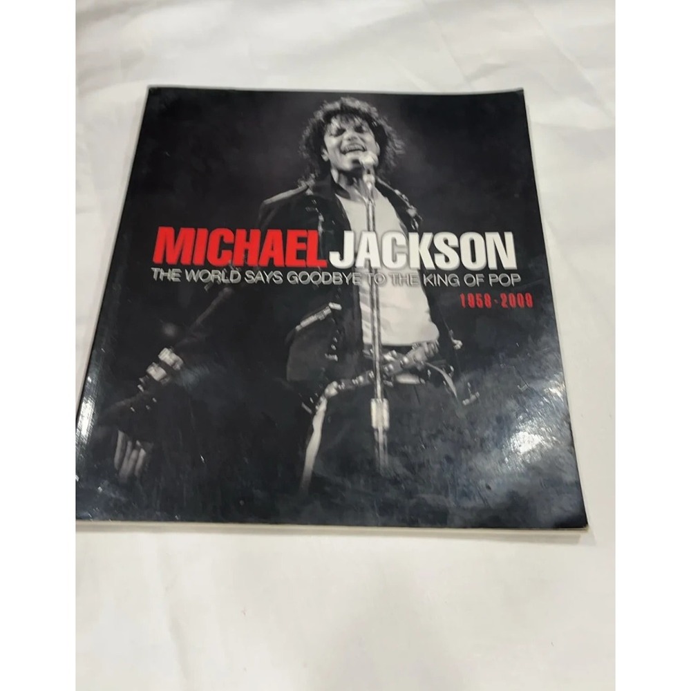 Michael Jackson : The World Says Goodbye to the King of Pop Paper - Picture 1 of 10